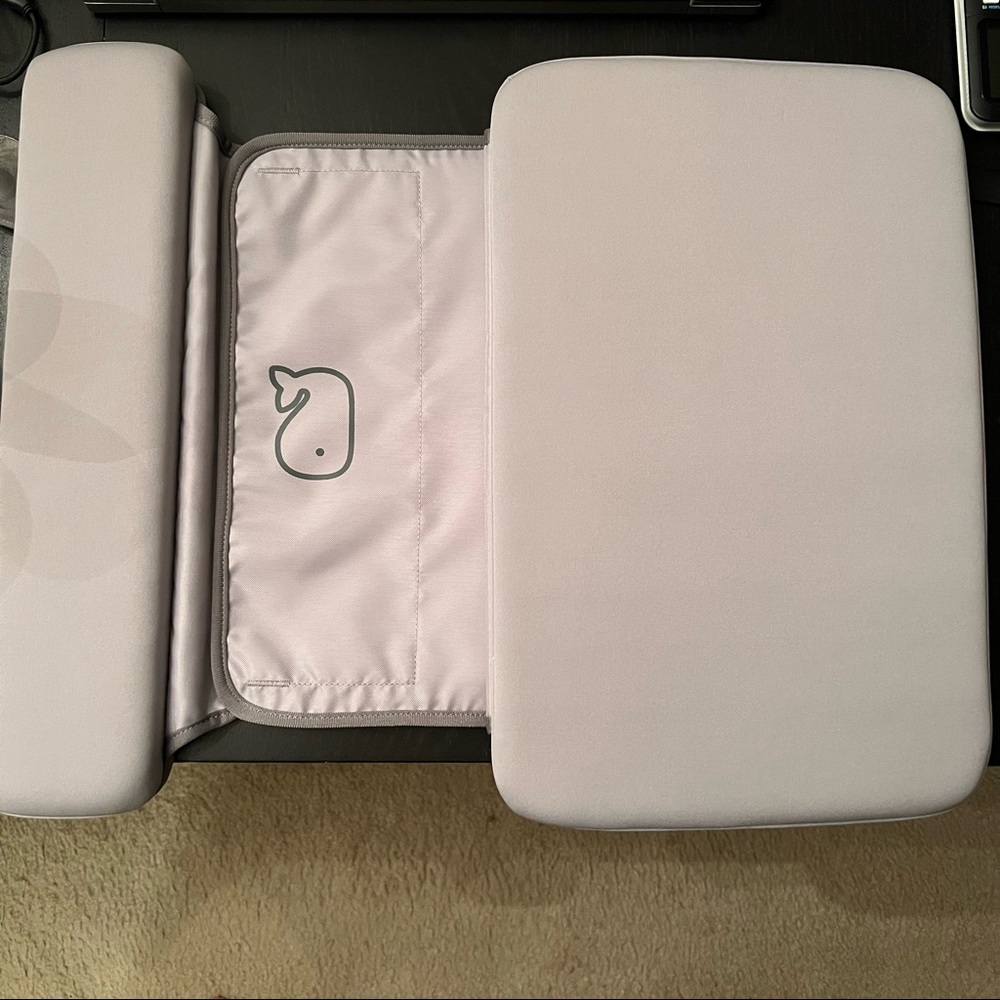 Skip Hop Elbow Saver and Kneeler